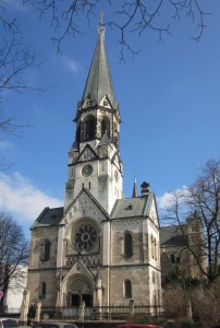 Berlin,_Neukoelln,_Lilienthalstrasse,_Johannes-Basilika